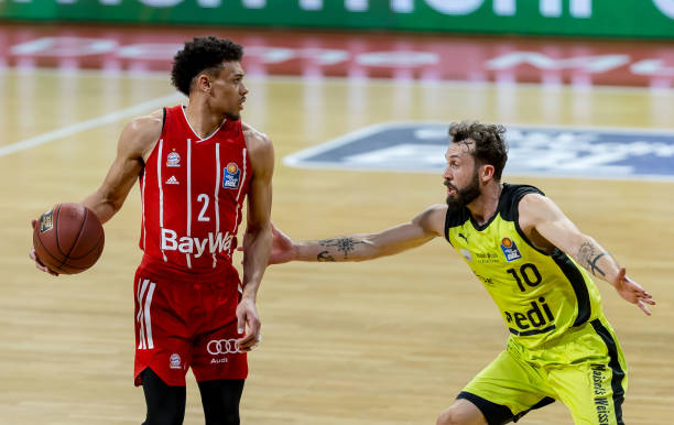 不必为场外 不必为场外