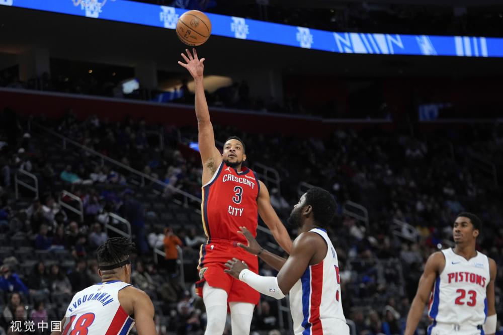 是篮球场上 是篮球场上