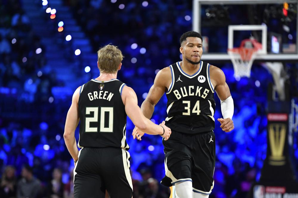 了队友的比 了队友的比